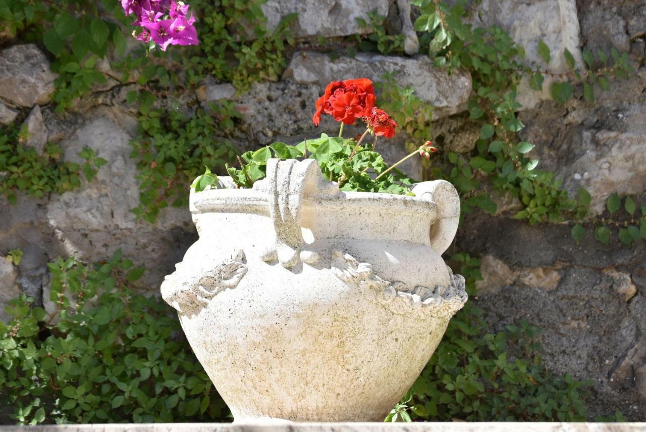 Villa Asia Holiday Home SantʼAgata sui Due Golfi Εξωτερικό φωτογραφία